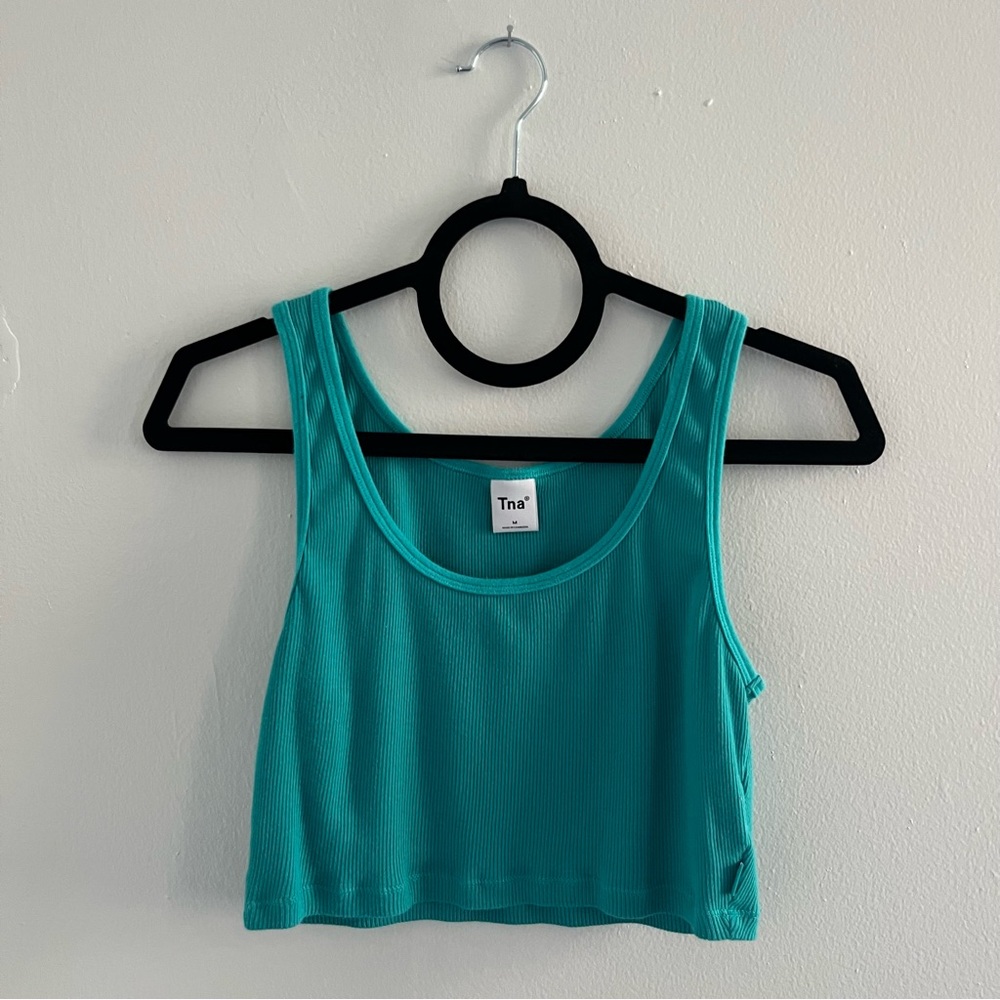 Aritizia Ribbed Crop Tank Top